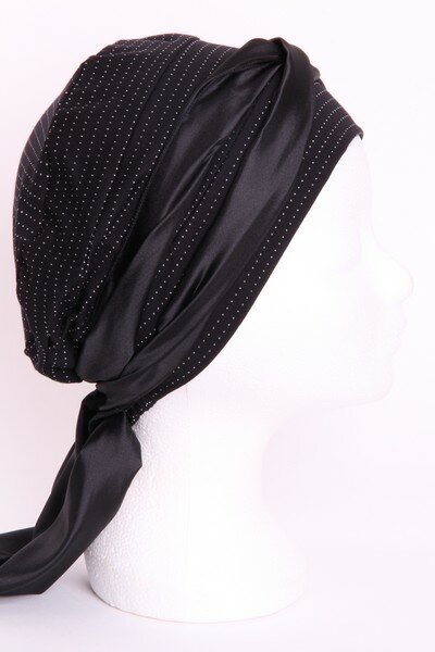 SMP35 Zwart met klein v'tjes Sjaaltje zwart