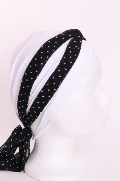 W16/Wit Sjaal zwart met witte stipjes